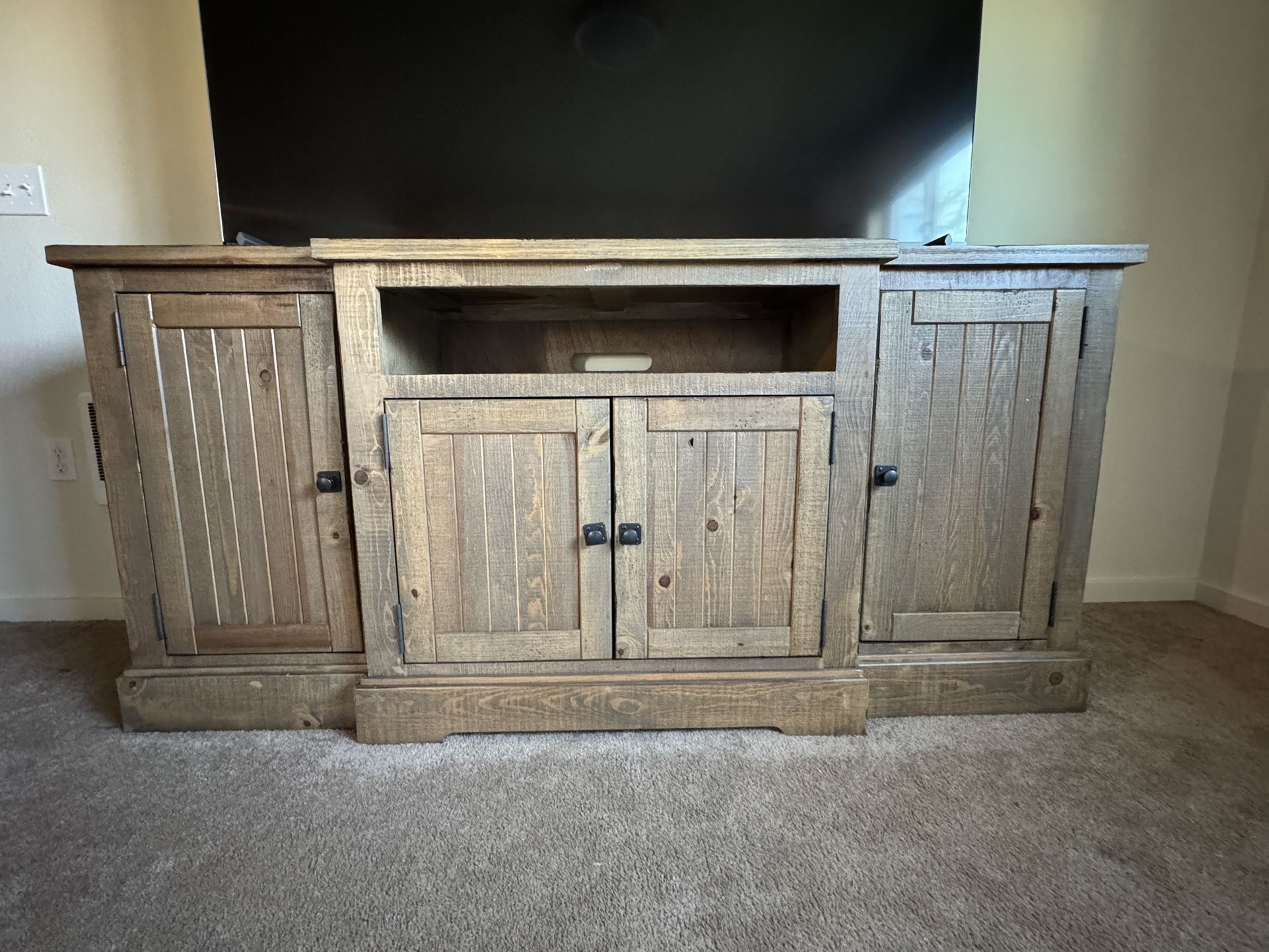 Entertainment/Living Room Stand