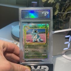 Gem Mint 9.5 Legendary Collection Nidoqueen Pokemon Card