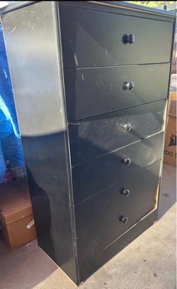 $50 Dresser - 6 drawers
