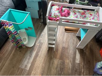 Girls doll bed and bathroom toy