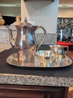 Vintage Paul Revere Wm Rogers Reproduction set