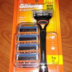Gillette Fusion 5 Razor W/ 5 Cartridges