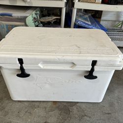 High Performance Cooler Ice Chest Freezer 