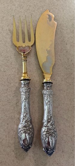 Fish serving set