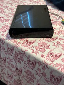 Nintendo Wii U 32GB Console + GamePad — AS IS