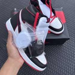 Jordan 1 High Bloodline