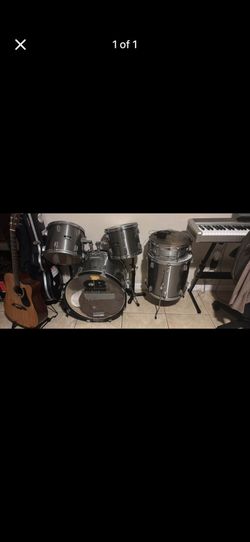 Pearl Export Drum set