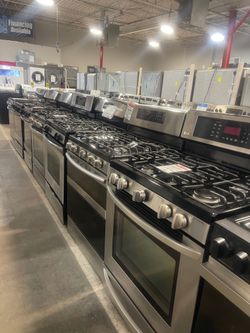 Stoves & Cooktops - Up to 40% Off