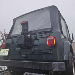 2001 JEEP WRANGLER FOR PARTS  