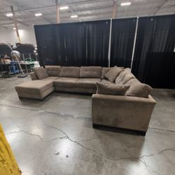 Jonathan Louis Modern Plush 3-Piece U-Shaped Sectional with Left-Facing Chaise (Mocha / Taupe Velvet Microfiber)