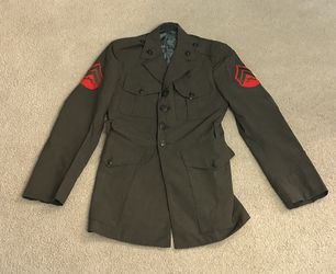 Vintage 1970s Vietnam Era USMC Uniform Jacket With Patches