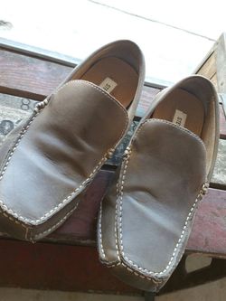 Men's casual shoes