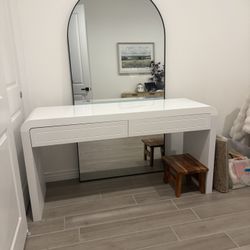 White Console/Desk 