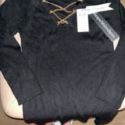 Women. Light Weight.  Sweater.  