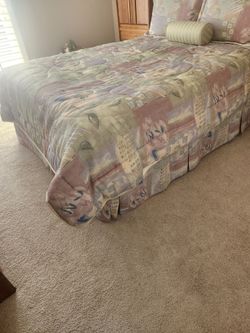 Queen bed with matress