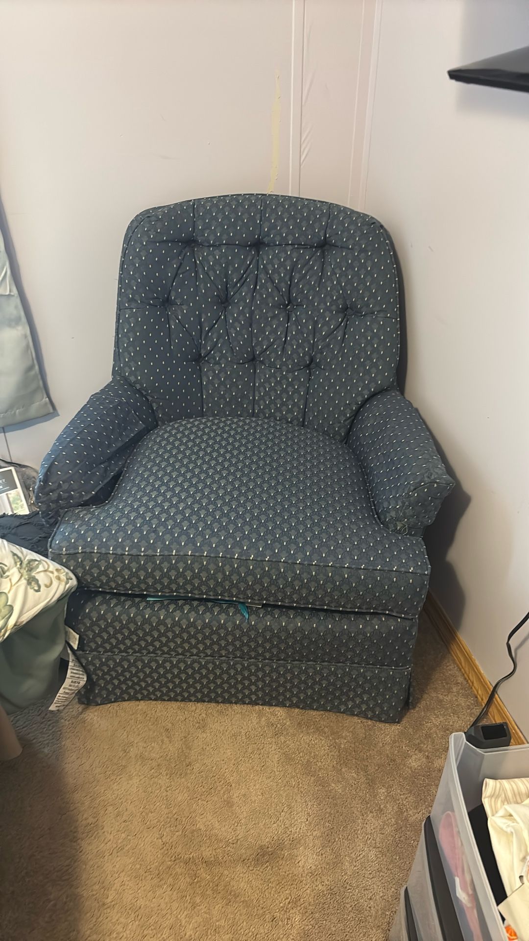 2 Chairs