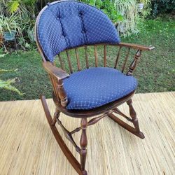 Windsor Rocker w/Cushions 
