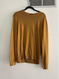 SUPER SOFT Uniqlo Men’s Merino Wool Crewneck Sweater Medium M Camel Mustard Brown
