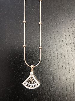 Gold plated pendant with chain