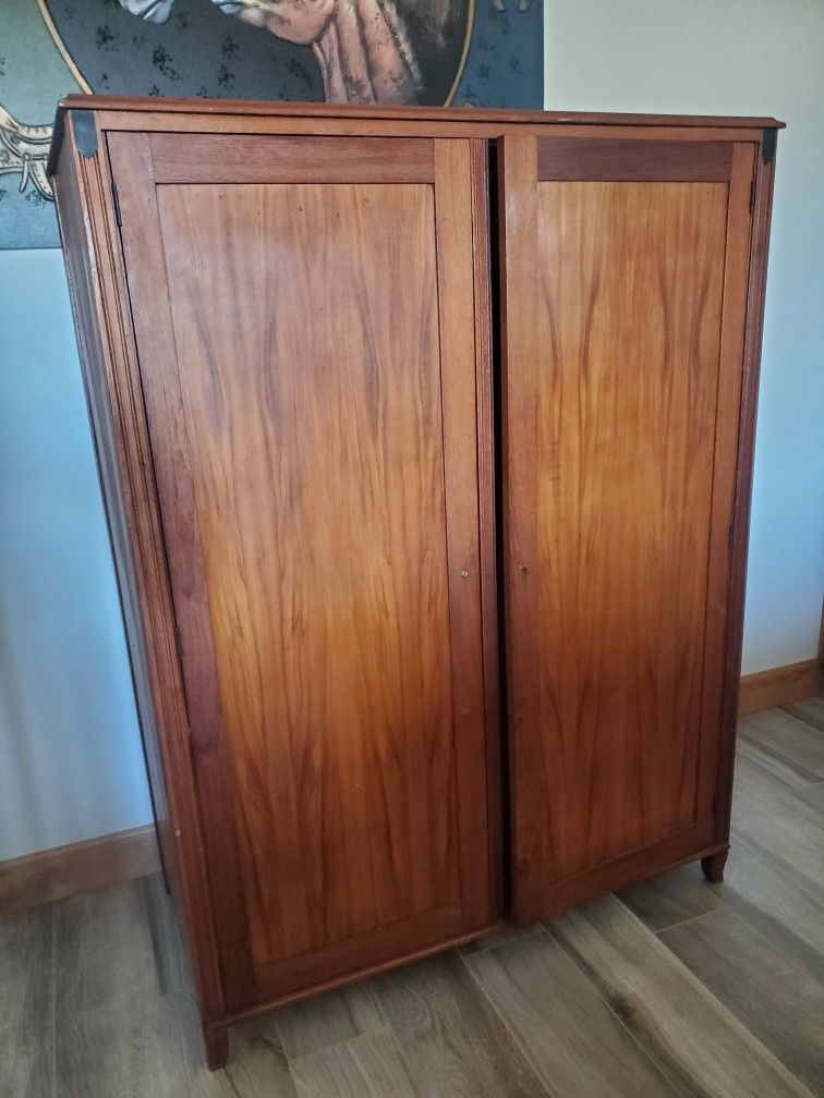 Armoire
