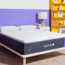 Queen Size Mattress Memory Foam Nectar 13"