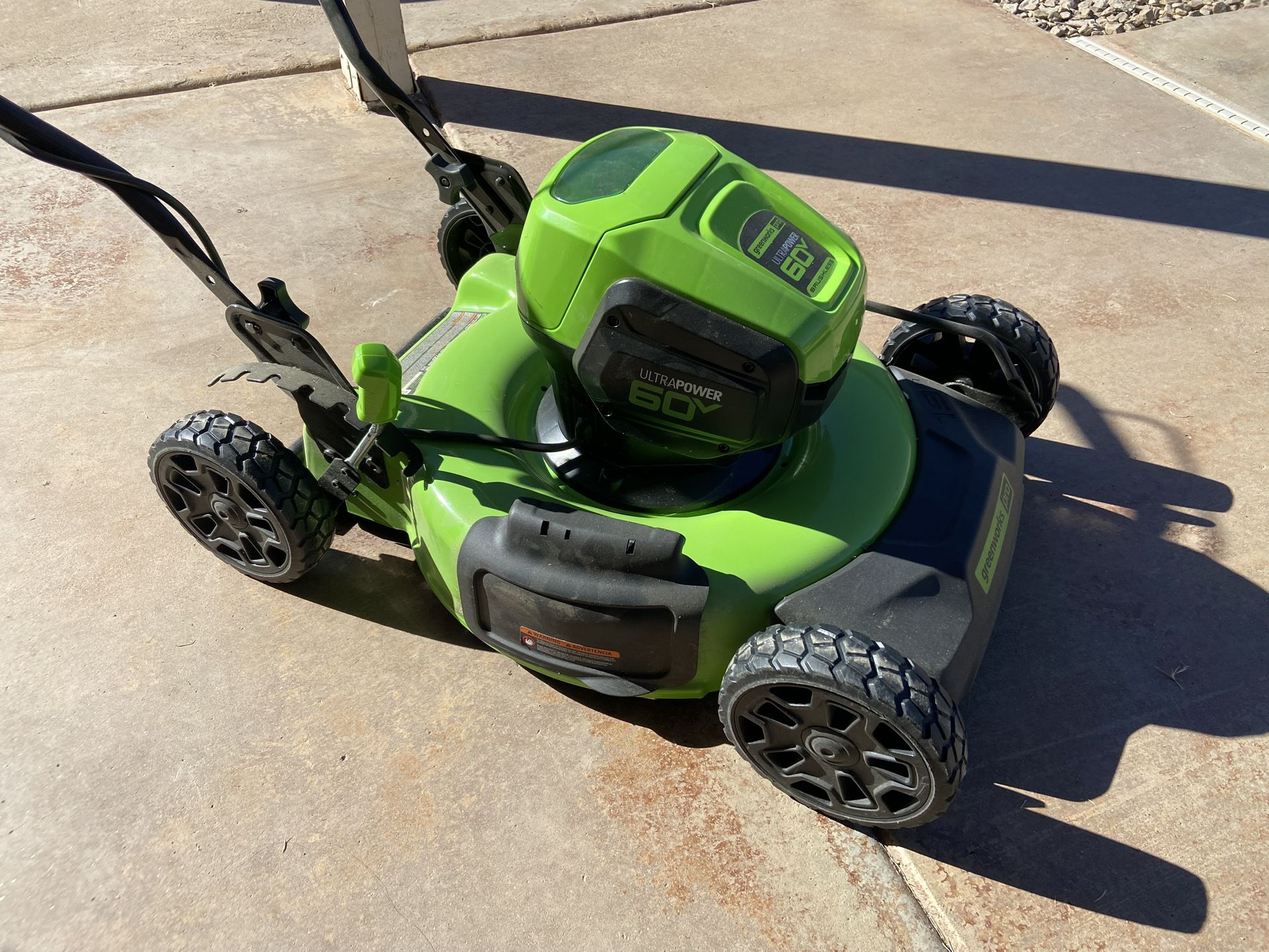 Greenworks 60V 19" Cordless Battery Push Lawn Mower w/ 5.0Ah Battery ...