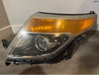 2011 2014 Ford Explorer headlight