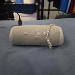 A Pair Of JBL Flip 5 Portable Bluetooth Speakers