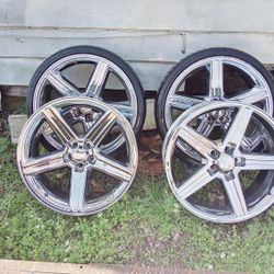 22 Inch iroc 5 Lug Rims With two Tires 