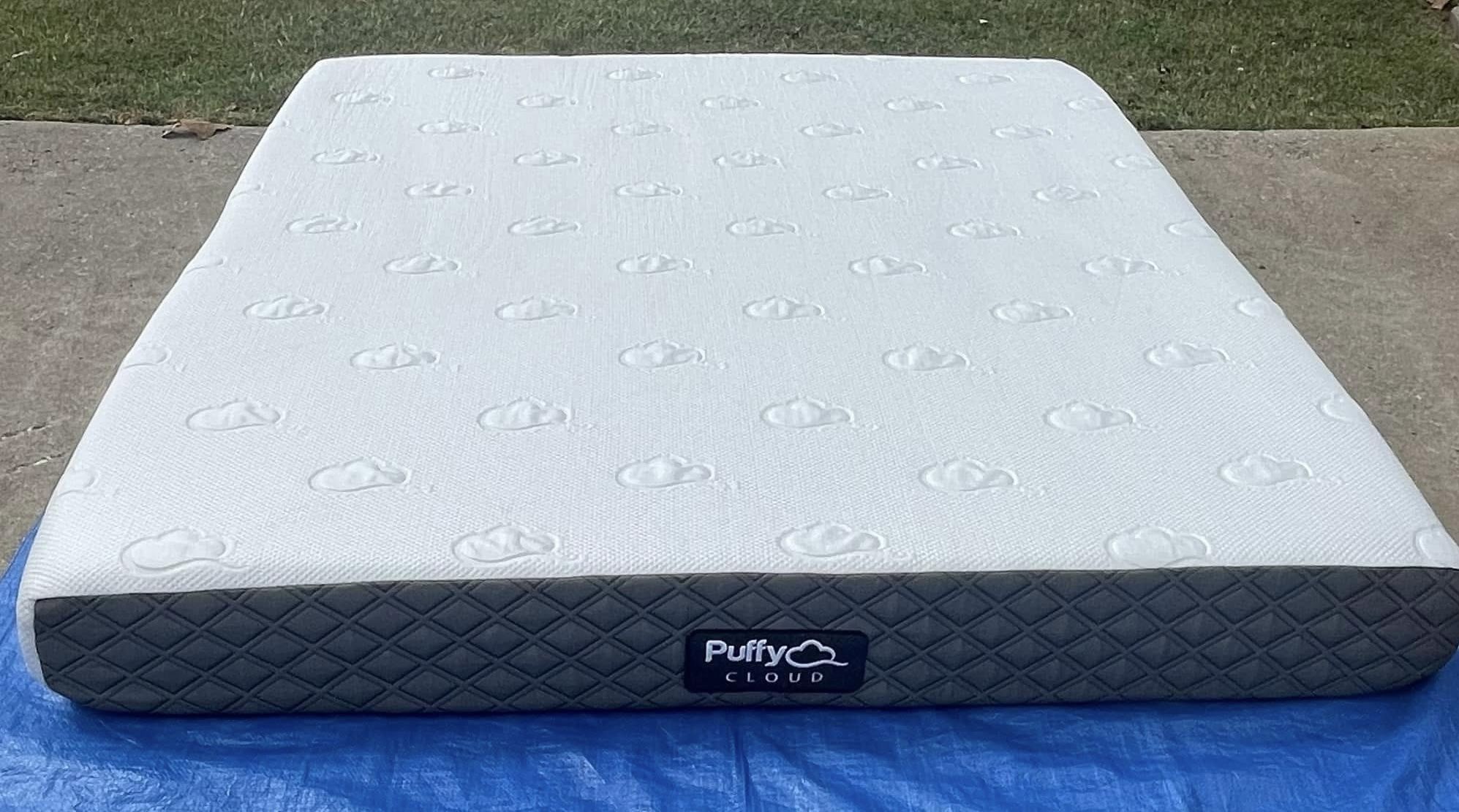 Puffy Cloud King Mattress