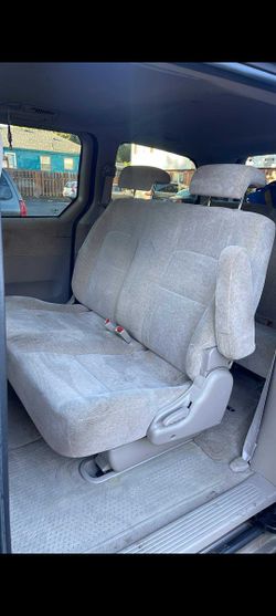 2004 KIA Sedona