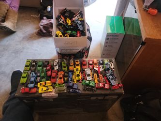 Mini Case Toy Collection
