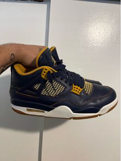 Men’s Jordan 4s Navy Blue Size 10.5 Still in really good condition need gone asap