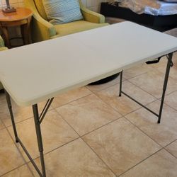 Folding Table