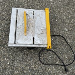 Chicago Electric Wet Tile Saw