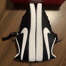 Nike Court Royale Black White Men’s Size 8.5 – New in Box