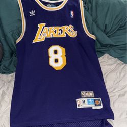 Kobe Bryant #8 Jersey (size M)