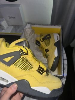 Jordan 4s