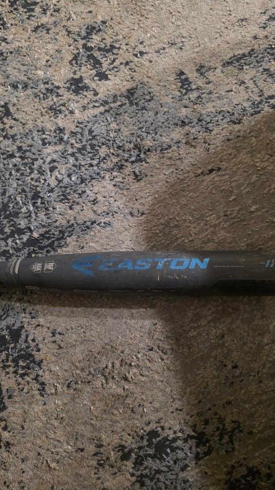 Easton Ghost Fast Pitch Bat