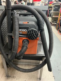Ridgid STOR-N-GO Wet / Dry Vacuum
