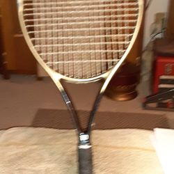 Big Selection Of Tennis Rackets ( 15 to 40 )