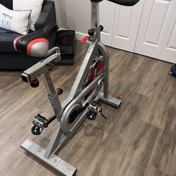 Sunny Health & Fitness SF-B901 Pro Indoor Cycling Exercise Bike