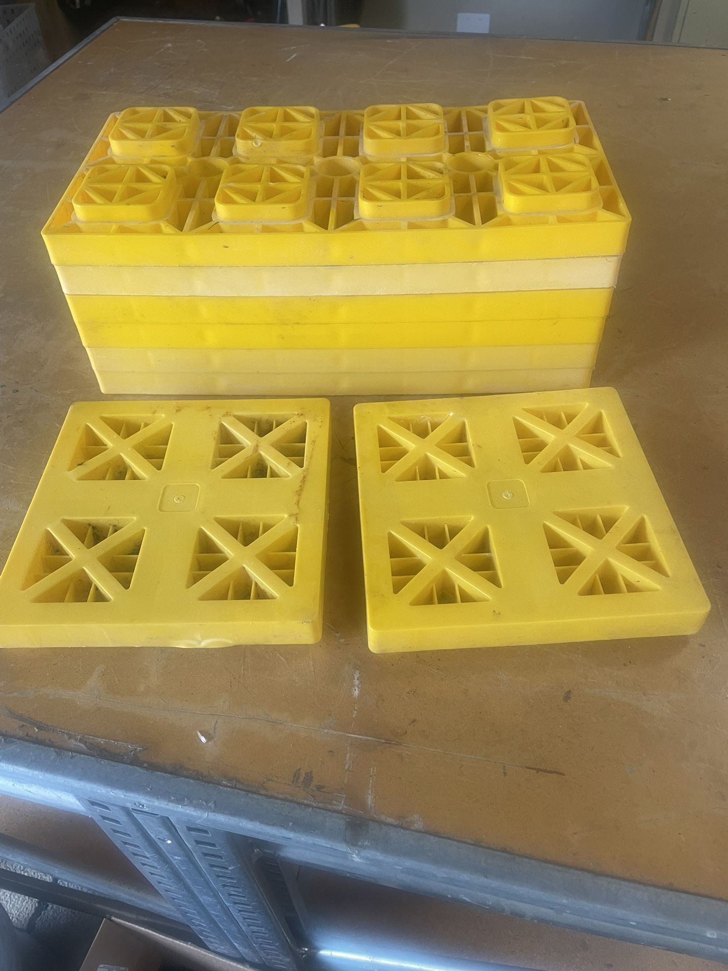 RV Trailer Leveling Blocks