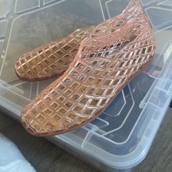 Women’s Shoes 
