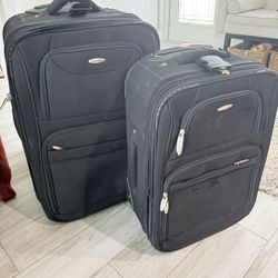 Matching Pierre Cardin Luggage set
