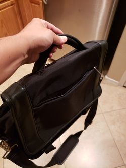 Kenneth Cole Lap Top bag.