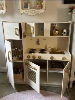 Play Kitchen