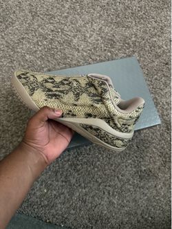 Shai 001 Slither