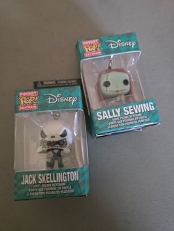 🖤Nightmare Before Christmas Sally and Jack keychain NEW $15 both🖤