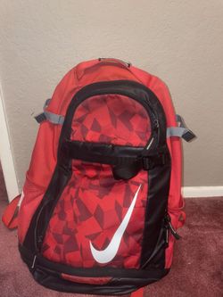 Red Nike backpack🎒